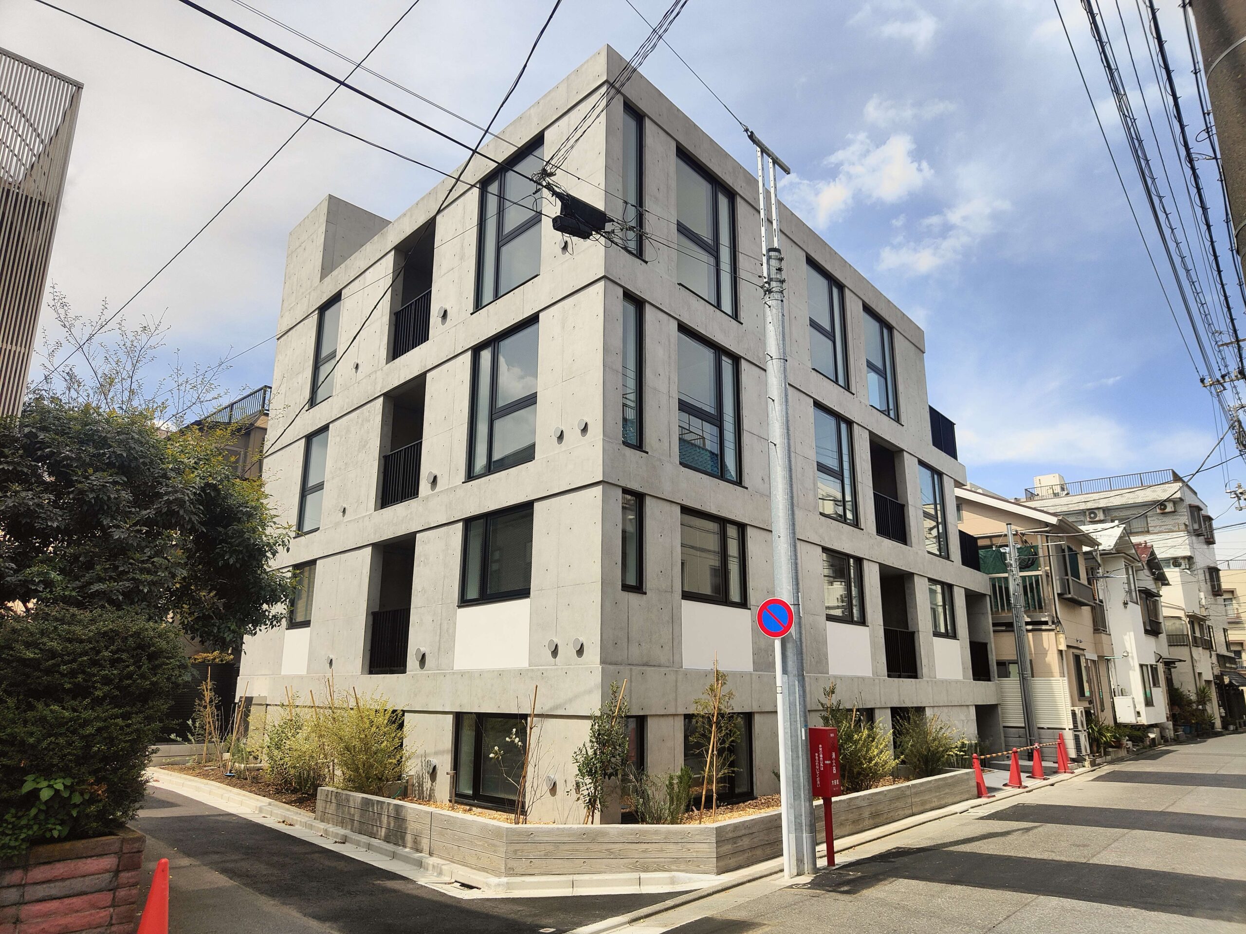 エクセルシオール荏原町301号室